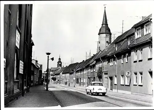 Foto Bürgel in Thüringen, Straßenpartie, Trabant