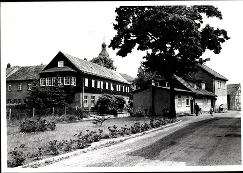 Foto Hörselgau Hörsel in Thüringen, Straßenpartie, Teilansicht