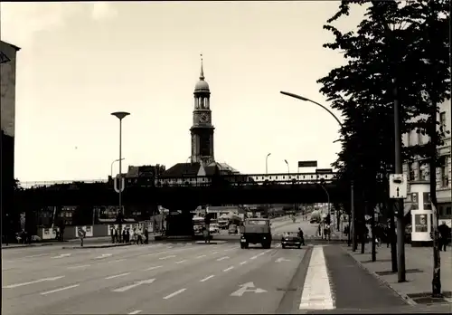 Foto Hamburg, Ost West Straße, Hochbahn, U-Bahnhof