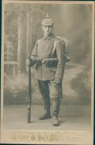 Foto Deutscher Soldat in Uniform, Pickelhaube, Rgt. 48, Fotograf Wilh. Gerlich, Neuruppin