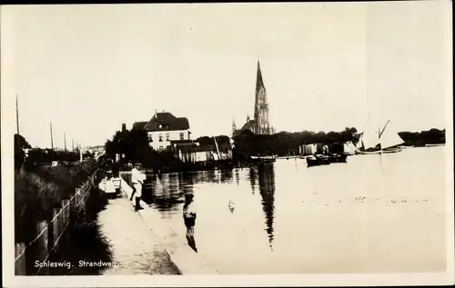 Ak Schleswig an der Schlei, Strandweg, Kirche