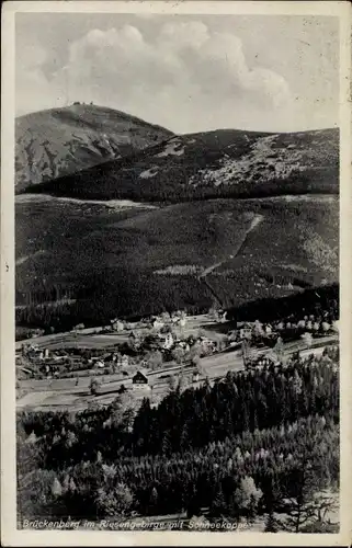 Ak Karpacz Górny Brückenberg Krummhübel Riesengebirge Schlesien, Blick auf den Ort, Schneekoppe