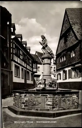 Ak Winningen an der Mosel, Weinhexenbrunnen