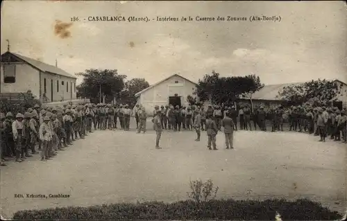 Ak Casablanca Marokko, Interieur de la Caserne des Zouaves, Ain Bordja