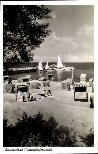 Ak Ostseebad Timmendorfer Strand, Partie am Strand, Segelboote