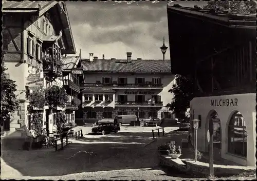 Ak Ellmau in Tirol, Straßenpartie, Gasthof Hochfilzer, Milchbar