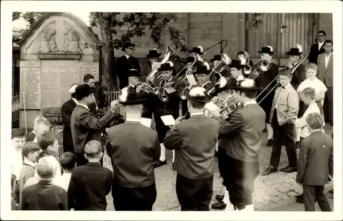 Foto Ak Malschenberg Rauenberg in Baden, Blasorchester in Tracht