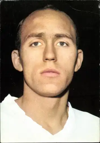 Ak Willi Schulz, Hamburger SV, Fußballspieler, Portrait, Aral Sammelbild