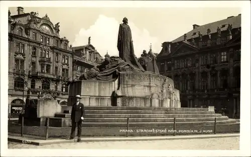 Foto Ak Praha Prag Tschechien, Staromestske nam., Pomnik M. J. Husa