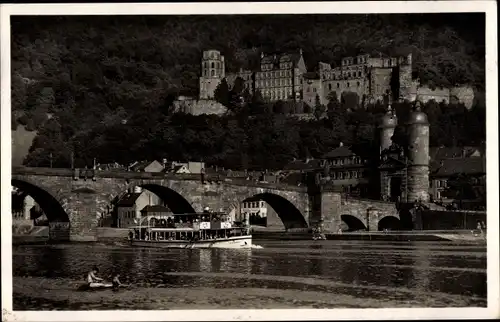Ak Heidelberg am Neckar, Alte Neckarbrücke mit Schloss, Salondampfer