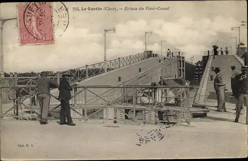Ak Le Guetin Cher, Ecluse du Pont-Canal