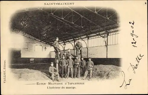 Ak Saint Maixent Deux Sevres, Ecole Militaire d'Infanterie, L'Interieur du manege