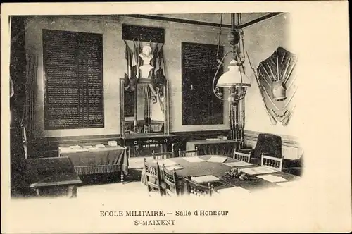 Ak Saint Maixent Deux Sevres, Ecole Militaire, Salle d'Honneur