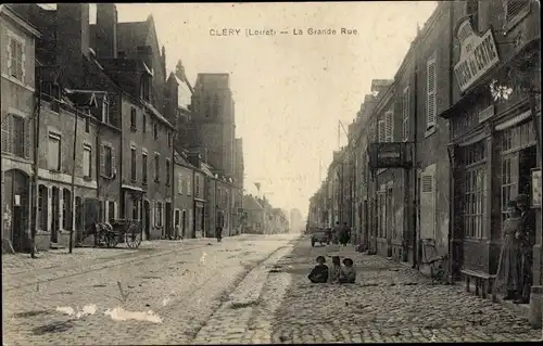 Ak Clery Loiret, La Grande Rue