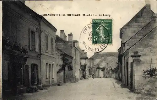 Ak Chênehutte les Tuffeaux Maine et Loire, Le bourg