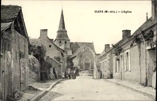 Ak Clefs Maine et Loire, L'Eglise