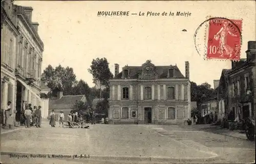 Ak Mouliherne Maine-et-Loire, La Place de la Mairie