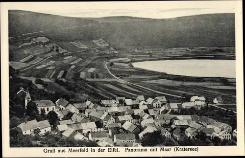 Ak Meerfeld Eifel Rheinland Pfalz, Panorama mit Maar, Kratersee