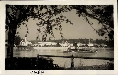 Foto Ak Aschach an der Donau Oberösterreich, Flusspartie mit Dampfer, Blick auf den Ort