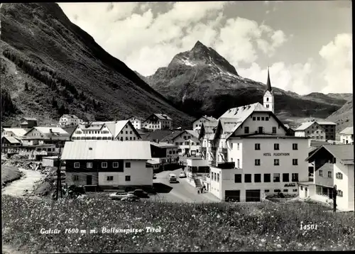 Ak Galtür in Tirol, Ballunspitze, Blick auf den Ort