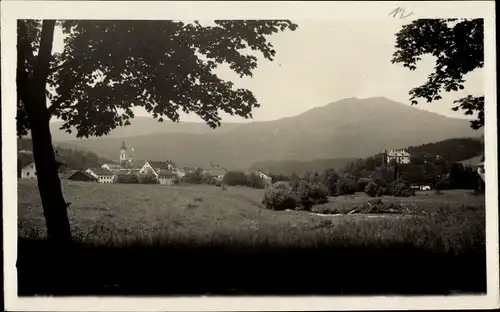 Ak Železná Ruda Markt Eisenstein Region Pilsen, Fernblick zum Ort