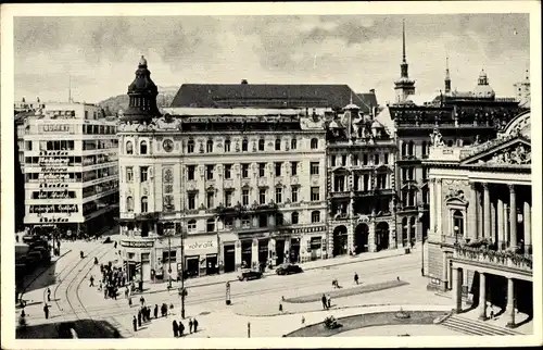 Ak Brno Brünn Südmähren, Theater Platz, Geschäfte