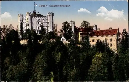 Ak Hohenschwangau Schwangau im schwäbischen Kreis Ostallgäu, Blick zum Schloss