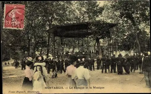 Ak Montargis Loiret, Le Kiosque et la Musique