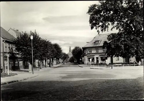 Ak Biesenthal Barnim Brandenburg, Marktplatz und Bebelstraße