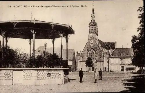 Ak Montoire Loir et Cher, Place Georges Clémenceau et l´Église