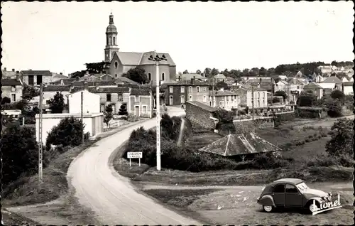 Ak Chaudron en Mauges Maine-et-Loire, Vue Générale, Église