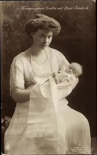 Ak Kronprinzessin Cecilie von Preußen, Prinz Friedrich