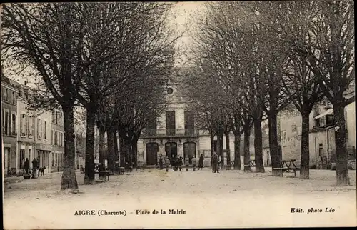 Ak Aigre Charente, Place de la Mairie