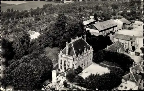 Ak Chalifert Seine et Marne, Le Chateau, Flugbild