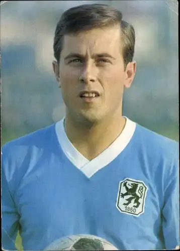 Ak Fußballspieler Alfred Heiß, Portrait, 1860 München, Aral Sammelbild