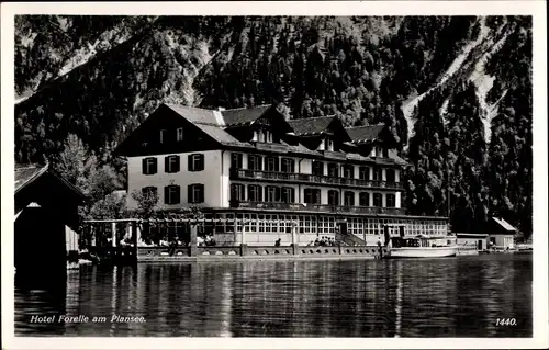 Ak Reutte Tirol, Blick auf das Hotel Forelle am Plansee