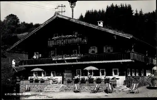 Foto Ak Kirchberg in Tirol, Pension, Liegestühle