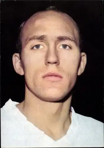 Ak Willi Schulz, Hamburger SV, Fußballspieler, Portrait, Aral Sammelbild
