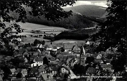 Ak Siedlinghausen Winterberg im Sauerland, Durchblick zum Ort