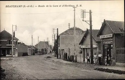 Ak Beauchamps Val d´Oise, Route de la Gare et d'Herblay