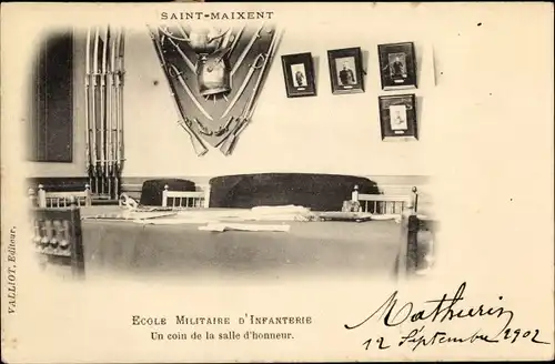 Ak St. Maixent Deux-Sèvres, Ecole Militaire d'Infanterie, Un coin de la salle d'honneur