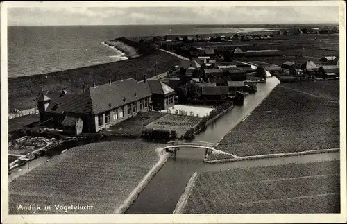 Ak Andijk Medemblik Nordholland Niederlande, Ort aus der Vogelschau