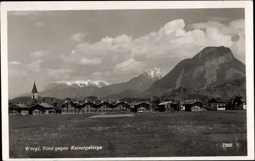 Ak Wörgl in Tirol, Blick auf den Ort gegen Kaisergebirge