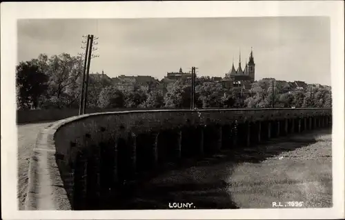 Foto Ak Louny Laun Region Aussig, Brücke, Blick auf den Ort