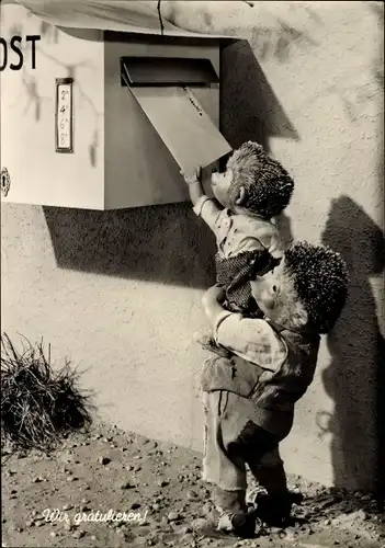 Ak Mecki der Igel, Wir gratulieren, Mecki und Igelkind am Briefkasten