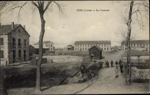 Ak Gien Loiret, Les Casernes