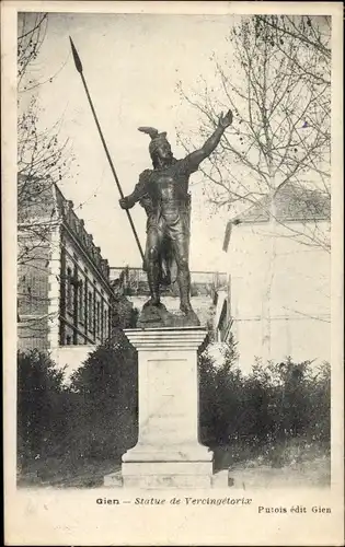 Ak Gien Loiret, Statue de Vercingetorix