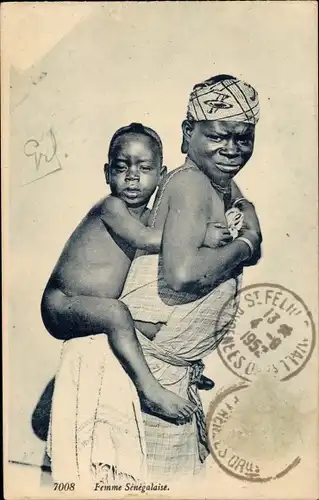 Ak Femme Senegalaise, Frau mit Kleinkind auf dem Rücken