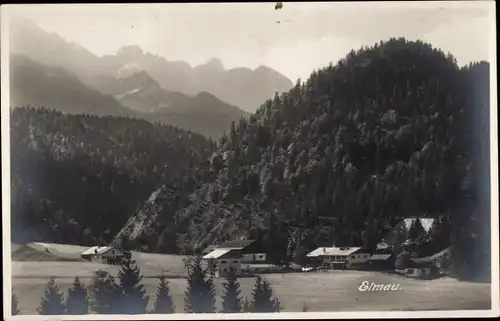 Ak Ellmau am Wilden Kaiser in Tirol, Blick auf den Ort, Berge