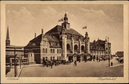 Ak Hansestadt Lübeck, Hauptbahnhof, Straßenansicht